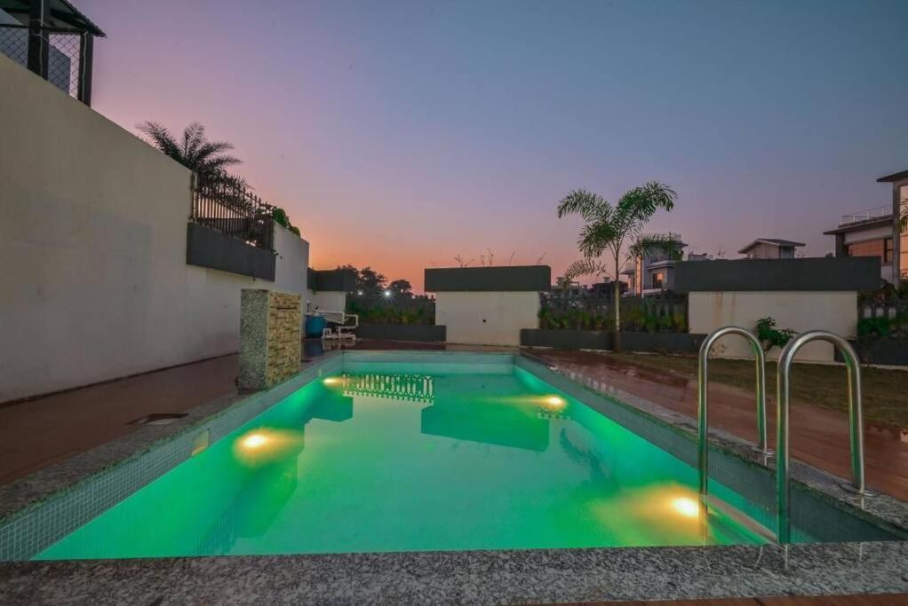Royal Paradise Villa Лонавала Экстерьер фото